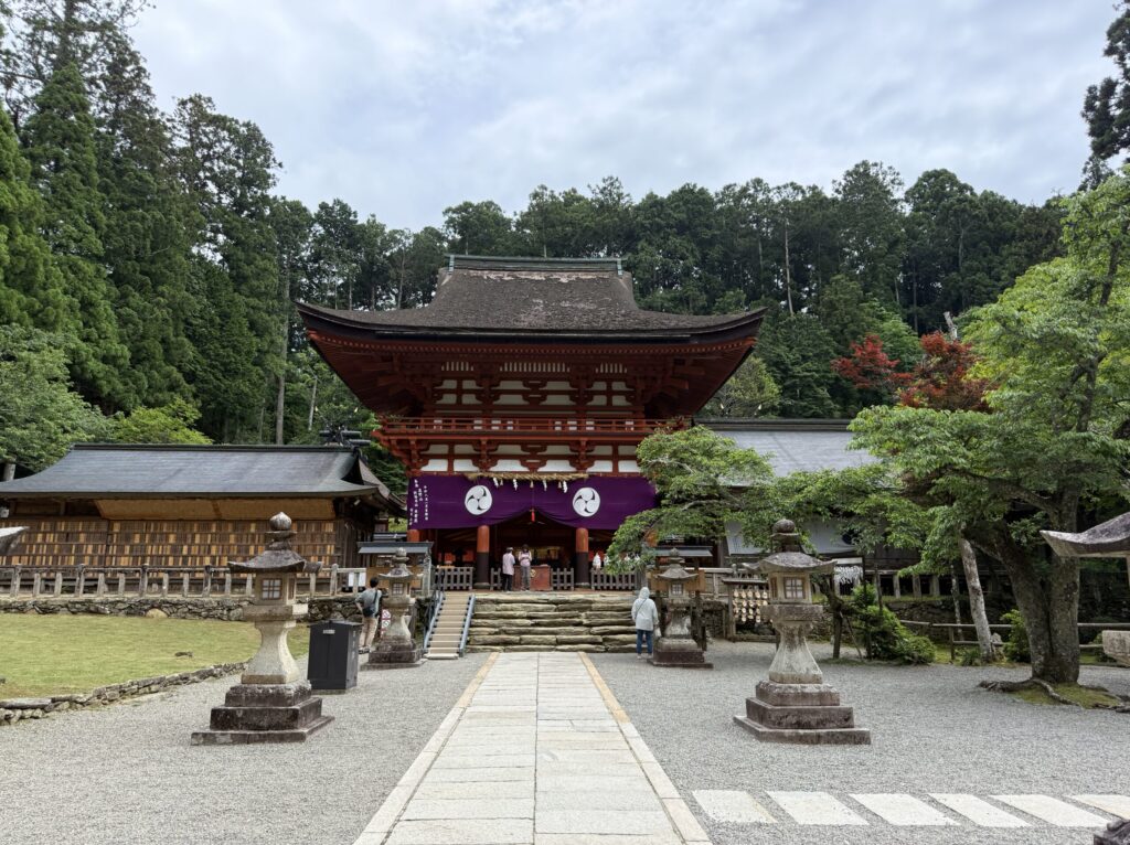 丹生都比売神社の楼門と参道｜和歌山県の世界遺産をVMAX1200で参拝